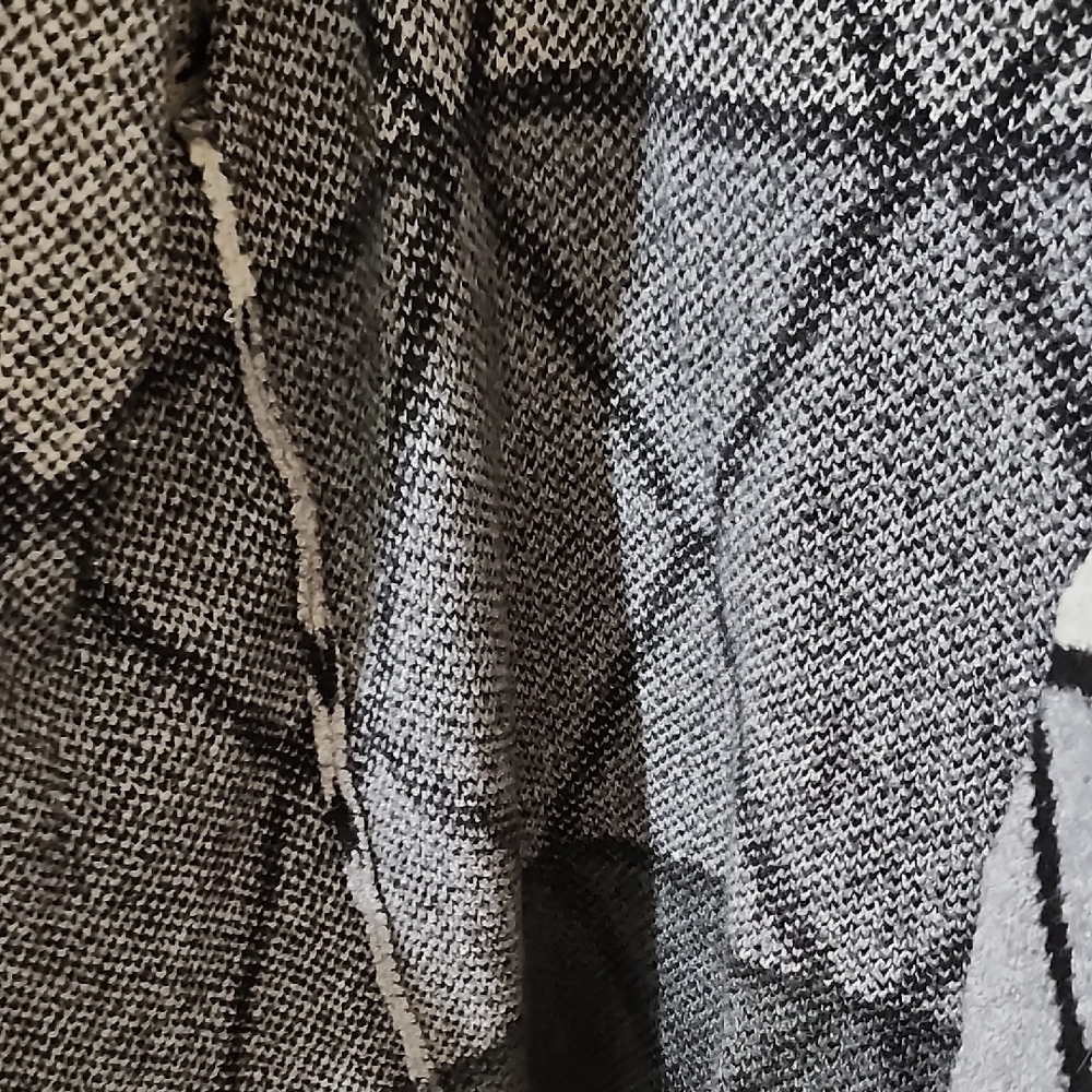 Joseph A Black and Gray Geometric Cardigan - Picture 8 of 12